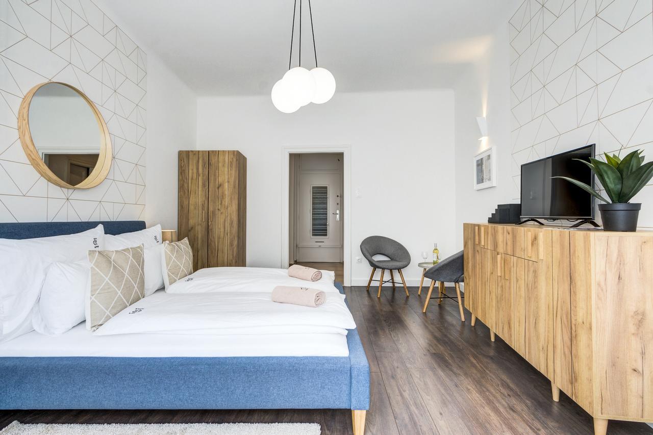 D.Five Harmony Studio At Vaci Street Apartment Будапеща Екстериор снимка